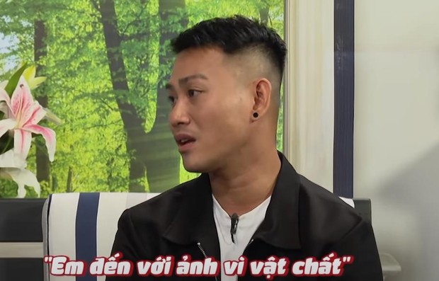 Chuyện hy hữu: Chàng gay được chính thất cho phép chung chồng và phải đồng ý luân phiên mỗi ngày - Ảnh 2. Chuyện hy hữu: Chàng gay được chính thất cho phép chung chồng và phải đồng ý luân phiên mỗi ngày - Ảnh 2.