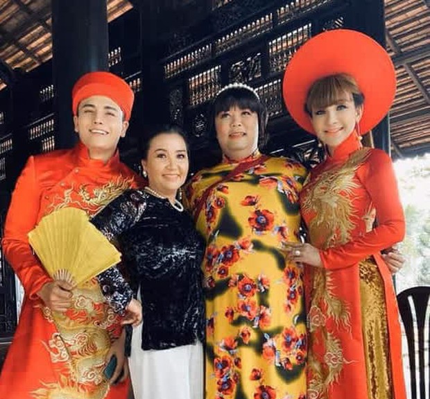 Không phải Hương Giang - Lâm Khánh Chi, đây mới là nữ ca sĩ chuyển giới đầu tiên của Việt Nam, từng suýt mất mạng và bị đồn qua đời - Ảnh 16. Không phải Hương Giang - Lâm Khánh Chi, đây mới là nữ ca sĩ chuyển giới đầu tiên của Việt Nam, từng suýt mất mạng và bị đồn qua đời - Ảnh 16.
