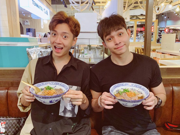 Ở đây có một vựa múi mời bạn lựa chọn: Thỏ đen Ngô Kiến Huy hay Thỏ trắng Jun Phạm? - Ảnh 4. Ở đây có một vựa múi mời bạn lựa chọn: Thỏ đen Ngô Kiến Huy hay Thỏ trắng Jun Phạm? - Ảnh 4.