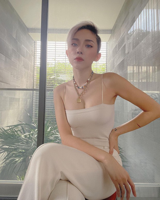 Trên ghế nhà sao Việt: Châu Bùi quất nguyên cây xanh chuối, Lệ Quyên chung tình với đồ tập, team Hoa hậu giản dị đến lạ - Ảnh 7.