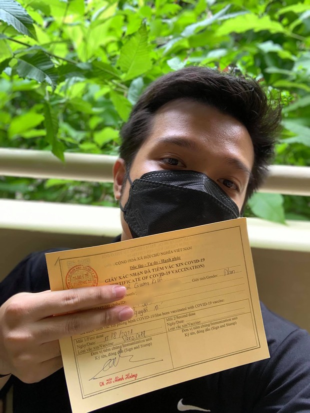 Nhiều bạn trẻ hào hứng tiêm vaccine Sinopharm: Mình có thể chọn tiêm hoặc không, nhưng không thể chọn dương hay âm tính với COVID-19 - Ảnh 5. Nhiều bạn trẻ hào hứng tiêm vaccine Sinopharm: Mình có thể chọn tiêm hoặc không, nhưng không thể chọn dương hay âm tính với COVID-19 - Ảnh 5.