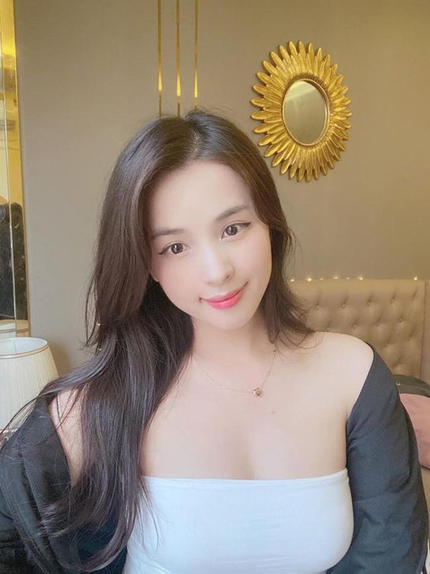 Nữ streamer xinh đẹp bất ngờ bị đại gia gạ gẫm video call nhạy cảm với giá hàng trăm triệu - Ảnh 4.