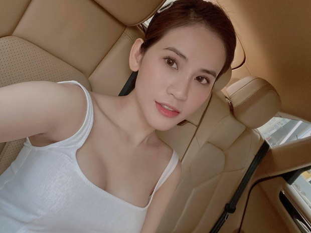 Vợ sắp cưới của Anh Đức: Body sexy nóng bỏng, không làm nghệ thuật nhưng chẳng kém mỹ nhân Vbiz, còn được chàng cưng chiều hết mức! - Ảnh 6. Vợ sắp cưới của Anh Đức: Body sexy nóng bỏng, không làm nghệ thuật nhưng chẳng kém mỹ nhân Vbiz, còn được chàng cưng chiều hết mức! - Ảnh 6.