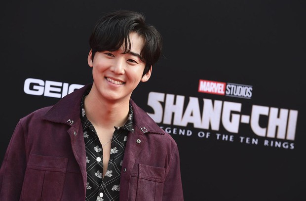 Thảm đỏ bom tấn Marvel Shang-Chi: Hoa hậu TVB bị hot TikToker hở bạo chặt đẹp, Mark Tuan (GOT7) át cả nam chính và dàn siêu sao - Ảnh 20.