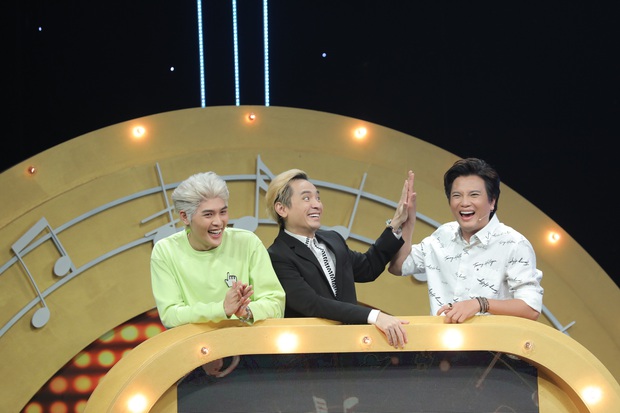 Gameshow Việt Quang quay trước khi qua đời được phép lên sóng: Cố ca sĩ tươi tắn, đầy năng lượng bên đồng nghiệp - Ảnh 3.