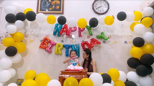 Con gái cố NS Vân Quang Long hồn nhiên mừng sinh nhật 3 tuổi, xót xa vì thiếu đi 1 điều sau 8 tháng bố qua đời - Ảnh 4.