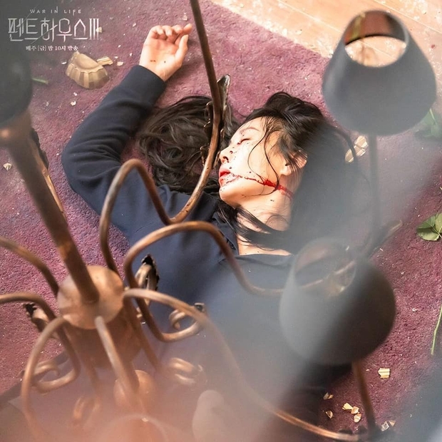Penthouse 3 bùng nổ tranh cãi sau màn bay màu đẫm máu của Seo Jin, netizen nhăn nhó dã man hơn phim kinh dị - Ảnh 2.