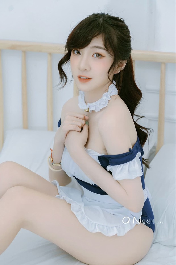 Nữ streamer Như Hexi khiến người xem rửa mắt không kịp, vừa cosplay nữ sinh sexy; vừa bắn rap cực gắt ngay trên sóng livestream - Ảnh 3.