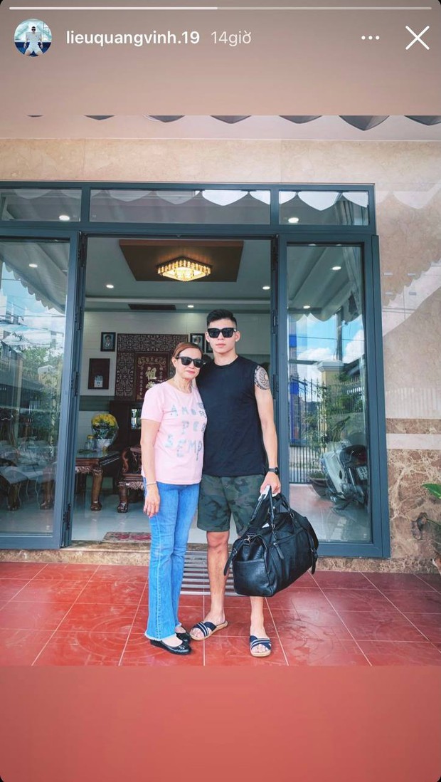 Bị Ngọc Trinh tố cắm sừng trước thềm đám cưới, đây là động thái mới nhất của bạn trai cầu thủ - Ảnh 2.