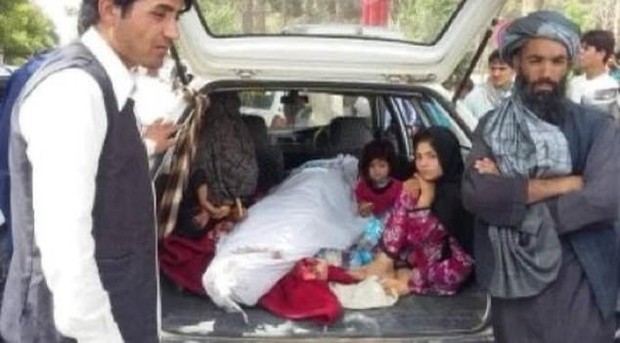  Bị Taliban đưa đi hành quyết, diễn viên hài trên TikTok của Afghanistan vẫn làm 1 điều khiến nhiều người kinh ngạc - Ảnh 3.