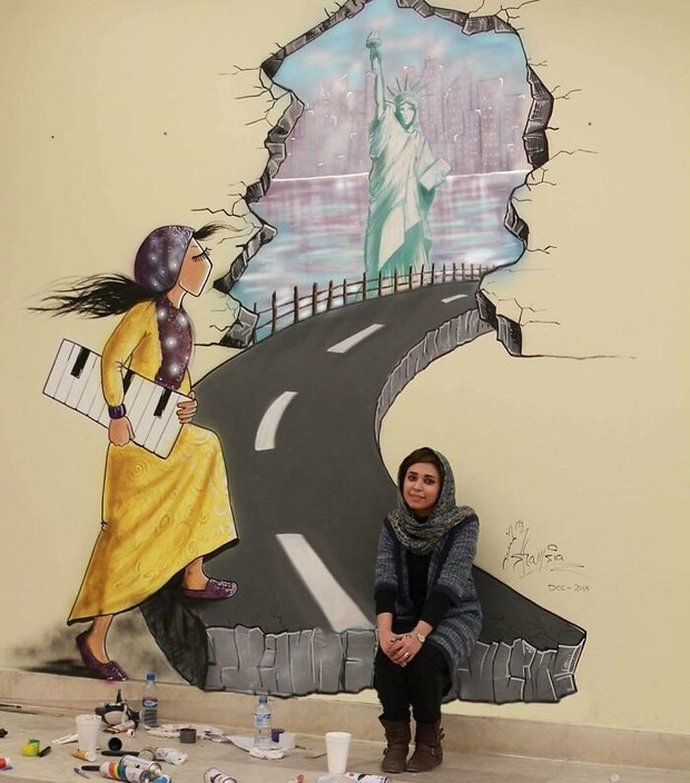 Nữ nghệ sĩ graffiti hiếm hoi của Afghanistan và 20 tác phẩm đường phố đầy ám ảnh về thân phận người phụ nữ - Ảnh 23.