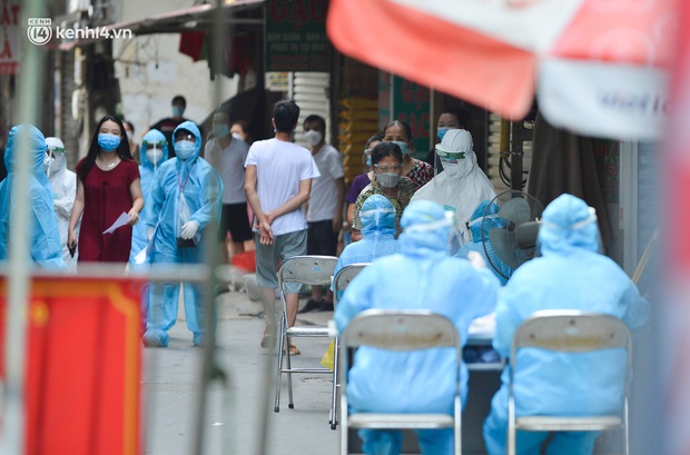 CDC Hà Nội: Ổ dịch 73 F0 tại phường Thanh Xuân Trung là khu dân cư cũ, mật độ đông, tỷ lệ lây nhiễm cao - Ảnh 1.