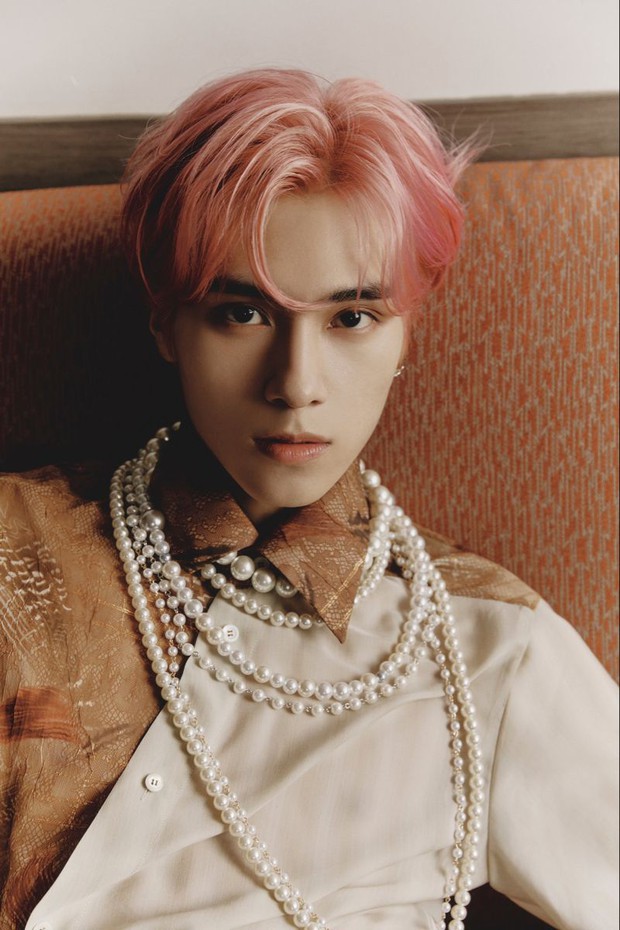 Người tổn thất nặng nhất hậu scandal Lucas (NCT): Sản phẩm debut bay màu, bị lôi ra bàn tán, khóc sưng mắt thấy thương - Ảnh 3.