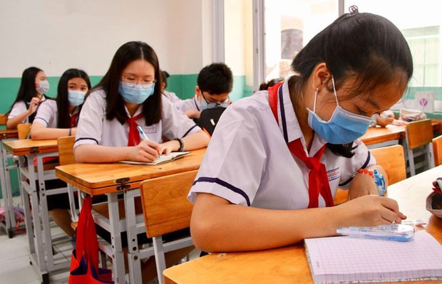 Bộ GD&ĐT yêu cầu các trường không kiểm tra đánh giá vượt quá nội dung yêu cầu cần đạt - Ảnh 1.