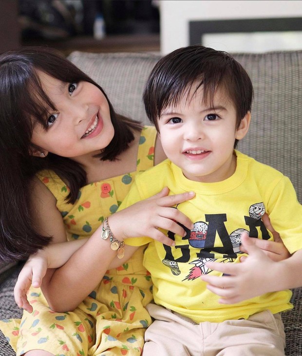 The most beautiful beauty in the Philippines shows off a photo of her perfect pair of dragons and phoenixes, her sparklingly beautiful younger brother cannot overwhelm her angelic sister - Photo 2.