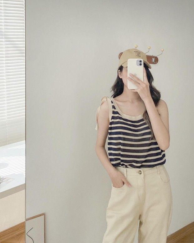 Nghe lý do Tóc Tiên diện miết áo tank top khi ở nhà mà chị em nào cũng đồng tình, muốn rước về vài chiếc - Ảnh 9. Nghe lý do Tóc Tiên diện miết áo tank top khi ở nhà mà chị em nào cũng đồng tình, muốn rước về vài chiếc - Ảnh 9.