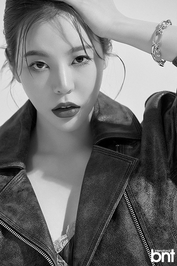 Nhan sắc của SNSD ngày mới ra mắt và bây giờ: Yoona - Taeyeon xứng danh nữ thần, loạt thành viên kém sắc lột xác thấy rõ - Ảnh 32. Nhan sắc của SNSD ngày mới ra mắt và bây giờ: Yoona - Taeyeon xứng danh nữ thần, loạt thành viên kém sắc lột xác thấy rõ - Ảnh 32.