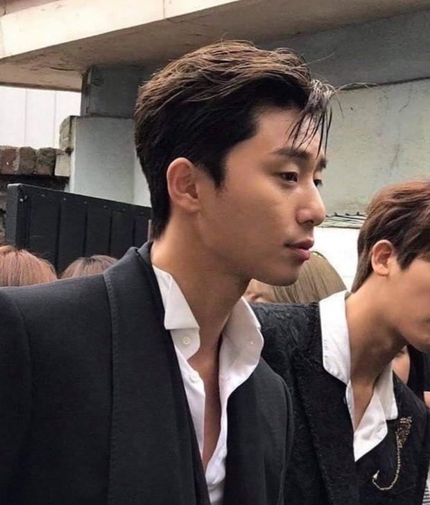 Thử chụp lén dàn tài tử Hàn: Hyun Bin khí chất nghẹt thở, Lee Min Ho chân siêu dài, Lee Dong Wook - Park Seo Joon đẹp điên lên - Ảnh 15. Thử chụp lén dàn tài tử Hàn: Hyun Bin khí chất nghẹt thở, Lee Min Ho chân siêu dài, Lee Dong Wook - Park Seo Joon đẹp điên lên - Ảnh 15.