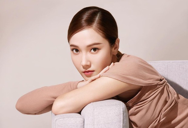 Nhan sắc của SNSD ngày mới ra mắt và bây giờ: Yoona - Taeyeon xứng danh nữ thần, loạt thành viên kém sắc lột xác thấy rõ - Ảnh 47. Nhan sắc của SNSD ngày mới ra mắt và bây giờ: Yoona - Taeyeon xứng danh nữ thần, loạt thành viên kém sắc lột xác thấy rõ - Ảnh 47.
