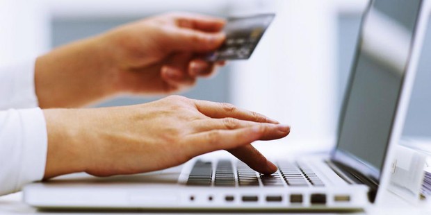 PVcomBank yêu cầu F0 đang cách ly cầm sổ tiết kiệm ra quầy rút tiền, Ngân hàng Nhà nước can thiệp ngay - Ảnh 1. PVcomBank yêu cầu F0 đang cách ly cầm sổ tiết kiệm ra quầy rút tiền, Ngân hàng Nhà nước can thiệp ngay - Ảnh 1.