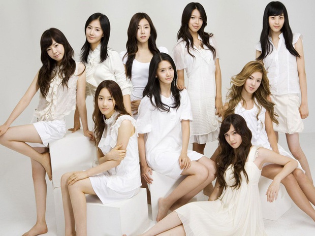 Nhan sắc của SNSD ngày mới ra mắt và bây giờ: Yoona - Taeyeon xứng danh nữ thần, loạt thành viên kém sắc lột xác thấy rõ - Ảnh 2. Nhan sắc của SNSD ngày mới ra mắt và bây giờ: Yoona - Taeyeon xứng danh nữ thần, loạt thành viên kém sắc lột xác thấy rõ - Ảnh 2.
