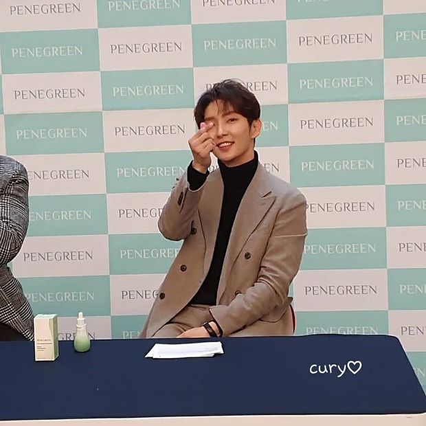 Thử chụp lén dàn tài tử Hàn: Hyun Bin khí chất nghẹt thở, Lee Min Ho chân siêu dài, Lee Dong Wook - Park Seo Joon đẹp điên lên - Ảnh 23. Thử chụp lén dàn tài tử Hàn: Hyun Bin khí chất nghẹt thở, Lee Min Ho chân siêu dài, Lee Dong Wook - Park Seo Joon đẹp điên lên - Ảnh 23.