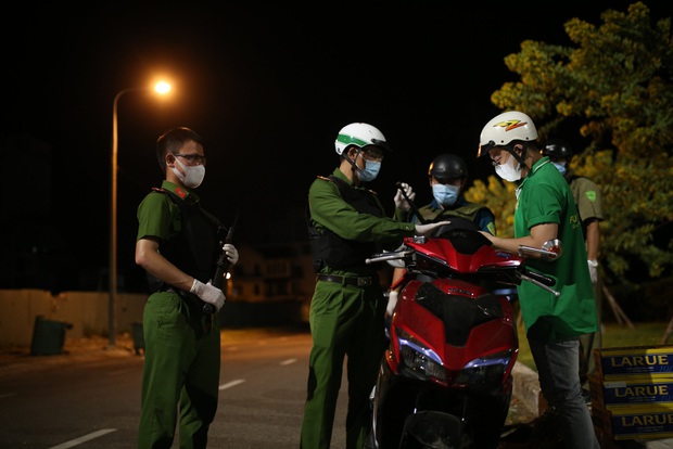 Đà Nẵng phát hiện chuỗi lây nhiễm Covid-19 mới liên quan nữ lao động tại khu công nghiệp Hòa Cầm - Ảnh 2. Đà Nẵng phát hiện chuỗi lây nhiễm Covid-19 mới liên quan nữ lao động tại khu công nghiệp Hòa Cầm - Ảnh 2.