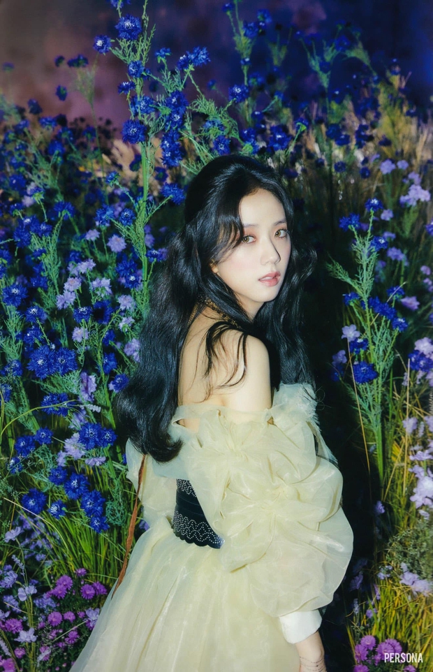 Xả ảnh HD chưa từng công bố của BLACKPINK: Choáng khi zoom cận mặt Jennie, Jisoo o ép vòng 1 đè bẹp thánh body Lisa - Rosé - Ảnh 10. Xả ảnh HD chưa từng công bố của BLACKPINK: Choáng khi zoom cận mặt Jennie, Jisoo o ép vòng 1 đè bẹp thánh body Lisa - Rosé - Ảnh 10.