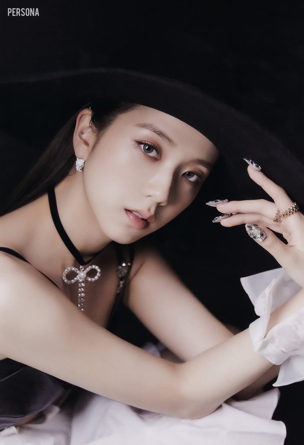 Xả ảnh HD chưa từng công bố của BLACKPINK: Choáng khi zoom cận mặt Jennie, Jisoo o ép vòng 1 đè bẹp thánh body Lisa - Rosé - Ảnh 8. Xả ảnh HD chưa từng công bố của BLACKPINK: Choáng khi zoom cận mặt Jennie, Jisoo o ép vòng 1 đè bẹp thánh body Lisa - Rosé - Ảnh 8.