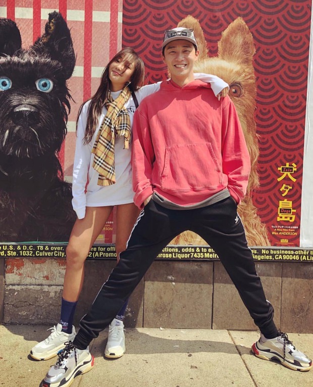 Gần 3 triệu người phát cuồng vì ảnh Park Seo Joon... ngồi ghế, tất cả chỉ dán mắt vào 1 bộ phận này của tài tử Captain Marvel - Ảnh 6. Gần 3 triệu người phát cuồng vì ảnh Park Seo Joon... ngồi ghế, tất cả chỉ dán mắt vào 1 bộ phận này của tài tử Captain Marvel - Ảnh 6.