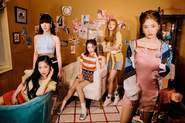 Khen ngợi concept mới của Red Velvet nhưng Knet vẫn khó chịu khi Irene ở vị trí trung tâm, lại còn mặc đồ nổi nhất nhóm - Ảnh 4.