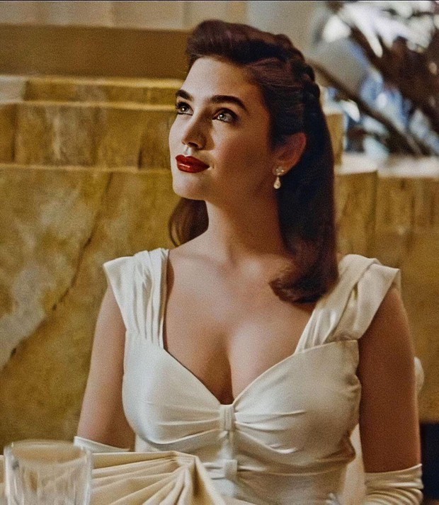Hollywood từng có 1 nữ thần nhan sắc cổ điển kinh diễm bao năm khó ai bì, hóa bom sex vì bung xõa với đôi gò bồng đảo nức nở - Ảnh 12.