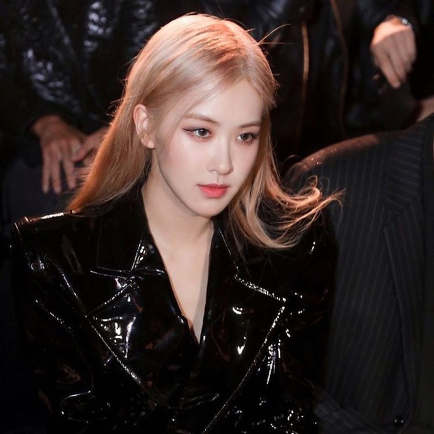 5 năm và 4 cái nhất giúp BLACKPINK thống trị 1 đế chế: Kỷ lục kỳ tích quy mô thế giới, từ trùm MXH đến nhóm nhạc hệ đại sứ xa xỉ - Ảnh 23. 5 năm và 4 cái nhất giúp BLACKPINK thống trị 1 đế chế: Kỷ lục kỳ tích quy mô thế giới, từ trùm MXH đến nhóm nhạc hệ đại sứ xa xỉ - Ảnh 23.