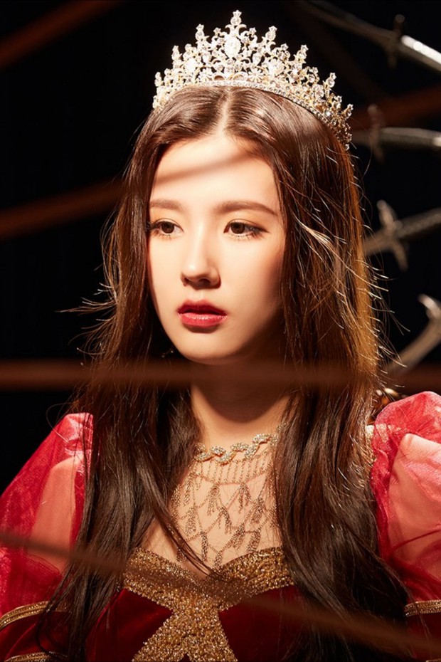 Khung hình khiến Knet choáng váng: Taeyeon hack tuổi đỉnh cao, cùng thành viên hụt BLACKPINK tạo nên combo visual thần tiên - Ảnh 8. Khung hình khiến Knet choáng váng: Taeyeon hack tuổi đỉnh cao, cùng thành viên hụt BLACKPINK tạo nên combo visual thần tiên - Ảnh 8.