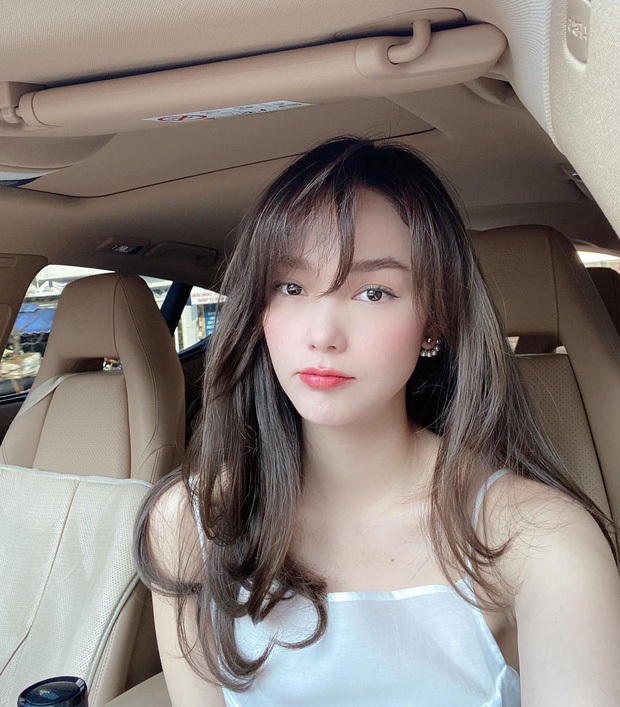 Ôi cuối cùng Minh Hằng cũng chịu hướng dẫn làm tóc nữ thần gây sốt rồi! - Ảnh 1. Ôi cuối cùng Minh Hằng cũng chịu hướng dẫn làm tóc nữ thần gây sốt rồi! - Ảnh 1.