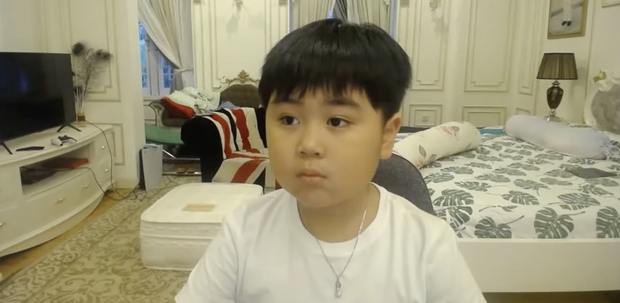 Thiếu gia Đại Nam thừa kế khu du lịch 6000 tỷ lập TikTok để trị đứa nói xấu bạn mình - Ảnh 1. Thiếu gia Đại Nam thừa kế khu du lịch 6000 tỷ lập TikTok để trị đứa nói xấu bạn mình - Ảnh 1.