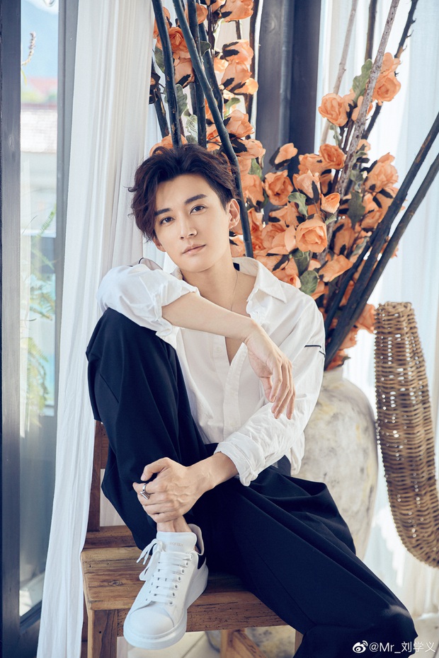 Cặp đôi Cbiz mở bát ngay mùng 1: Đối thủ nhan sắc của Angela Baby lộ ảnh hẹn hò, profile nam chính bị lùng sục gắt gao - Ảnh 8. Cặp đôi Cbiz mở bát ngay mùng 1: Đối thủ nhan sắc của Angela Baby lộ ảnh hẹn hò, profile nam chính bị lùng sục gắt gao - Ảnh 8.