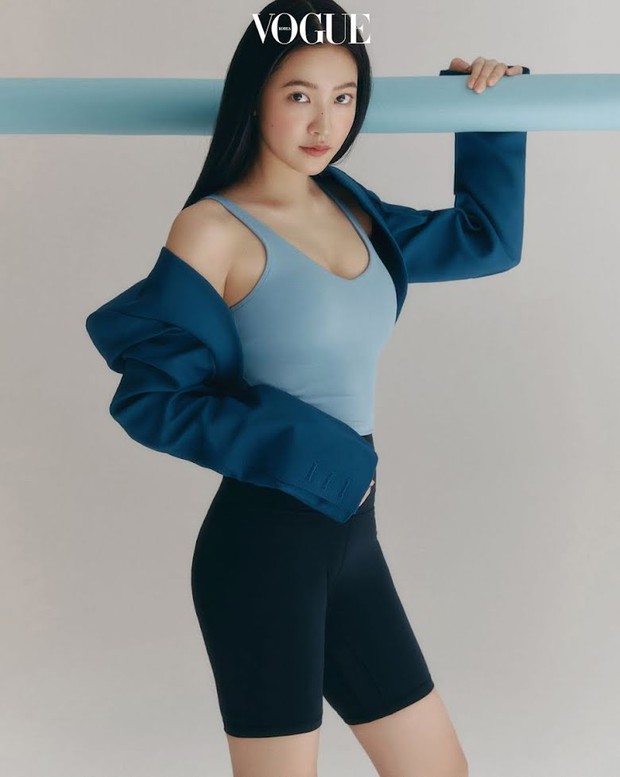 Yeri (Red Velvet) lột xác thành em út sexy nhất nhì Kpop: Diện bikini o ép vòng 1 ngộp thở, eo bánh mì hoá cơ bụng số 11 - Ảnh 9. Yeri (Red Velvet) lột xác thành em út sexy nhất nhì Kpop: Diện bikini o ép vòng 1 ngộp thở, eo bánh mì hoá cơ bụng số 11 - Ảnh 9.