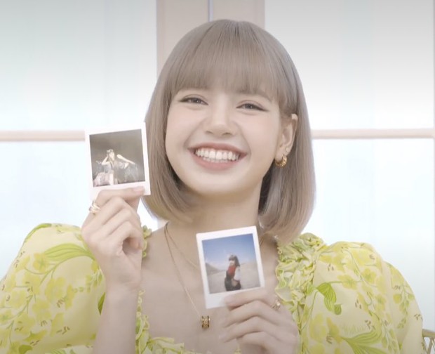 Lisa (BLACKPINK) livestream ra mắt solo: Bánh bèo xinh rụng rời, mái tóc tiền tỷ và bộ váy điệu đà tôn trọn vẹn visual - Ảnh 6.