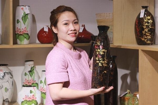 Thủ đoạn đánh vào lòng trắc ẩn lừa khách hàng chuyển tiền của Ngân gốm - Ảnh 1. Thủ đoạn đánh vào lòng trắc ẩn lừa khách hàng chuyển tiền của Ngân gốm - Ảnh 1.