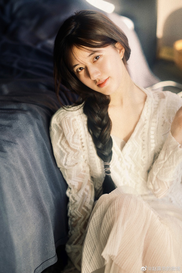 Cbiz náo loạn tin Dương Dương hẹn hò Triệu Lộ Tư vì “hint” sinh nhật, “thánh trà xanh” giở trò ké fame hay có gì thật đây? - Ảnh 8.