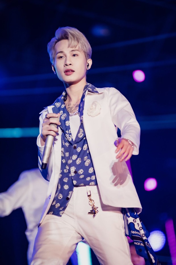 Rộ clip Jack ngồi 1 mình, fan xót nói idol bị cô lập ở Running Man nhưng sự thật là gì? - Ảnh 11. Rộ clip Jack ngồi 1 mình, fan xót nói idol bị cô lập ở Running Man nhưng sự thật là gì? - Ảnh 11.