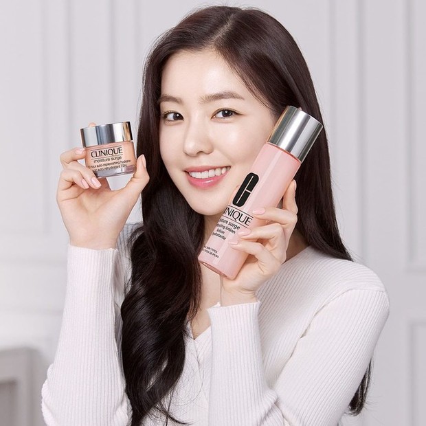 Gần 1 năm sau liên hoàn phốt của Irene, Seohyun chính thức thành đại sứ mới của Clinique, vị thế thậm chí còn xịn hơn - Ảnh 1. Gần 1 năm sau liên hoàn phốt của Irene, Seohyun chính thức thành đại sứ mới của Clinique, vị thế thậm chí còn xịn hơn - Ảnh 1.