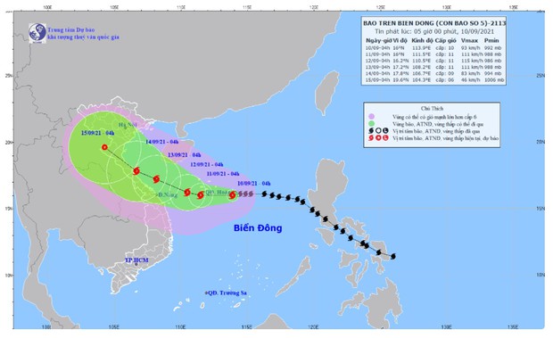 Bão số 5 liên tục tăng cấp, diễn biến khó lường, cách quần đảo Hoàng Sa khoảng 220km - Ảnh 1.