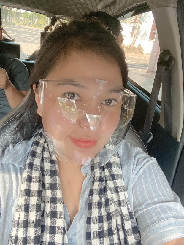 Giang Kim Cúc lên tiếng sau khi bị tố ăn chặn tiền từ thiện: Anh chị nào tin tưởng thì gửi, nếu không cứ cho Cúc ủy nhiệm chi, lập tức chuyển trả - Ảnh 2. Giang Kim Cúc lên tiếng sau khi bị tố ăn chặn tiền từ thiện: Anh chị nào tin tưởng thì gửi, nếu không cứ cho Cúc ủy nhiệm chi, lập tức chuyển trả - Ảnh 2.