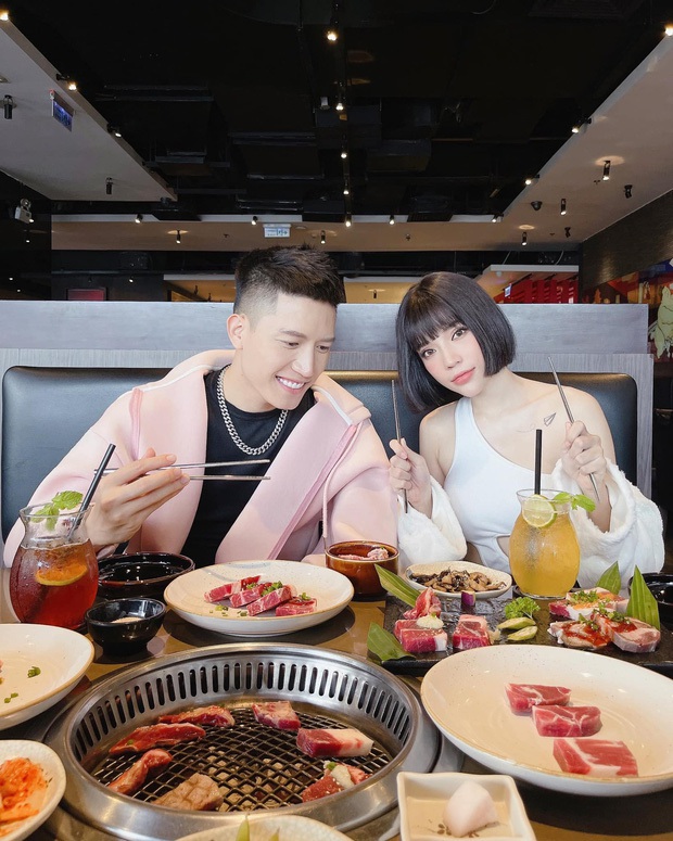 Anh Tú - LyLy phát cẩu lương công khai: Nàng chụp ảnh nội y, chàng có luôn động thái làm Hoà Minzy bay vào hỏi câu chí mạng - Ảnh 6. Anh Tú - LyLy phát cẩu lương công khai: Nàng chụp ảnh nội y, chàng có luôn động thái làm Hoà Minzy bay vào hỏi câu chí mạng - Ảnh 6.
