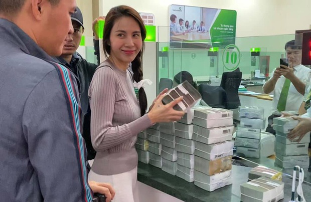 Bị đồn mập mờ tiền từ thiện hỗ trợ tỉnh Quảng Ngãi, phía Thuỷ Tiên chính thức lên tiếng làm rõ - Ảnh 6. Bị đồn mập mờ tiền từ thiện hỗ trợ tỉnh Quảng Ngãi, phía Thuỷ Tiên chính thức lên tiếng làm rõ - Ảnh 6.