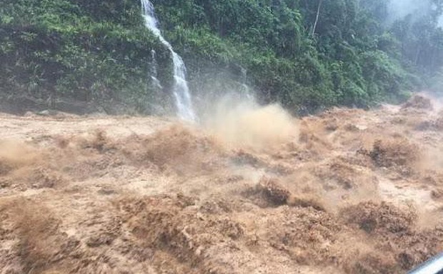 Bão Côn Sơn gây mưa to diện rộng, đã có người chết do lũ cuốn trôi - Ảnh 1. Bão Côn Sơn gây mưa to diện rộng, đã có người chết do lũ cuốn trôi - Ảnh 1.