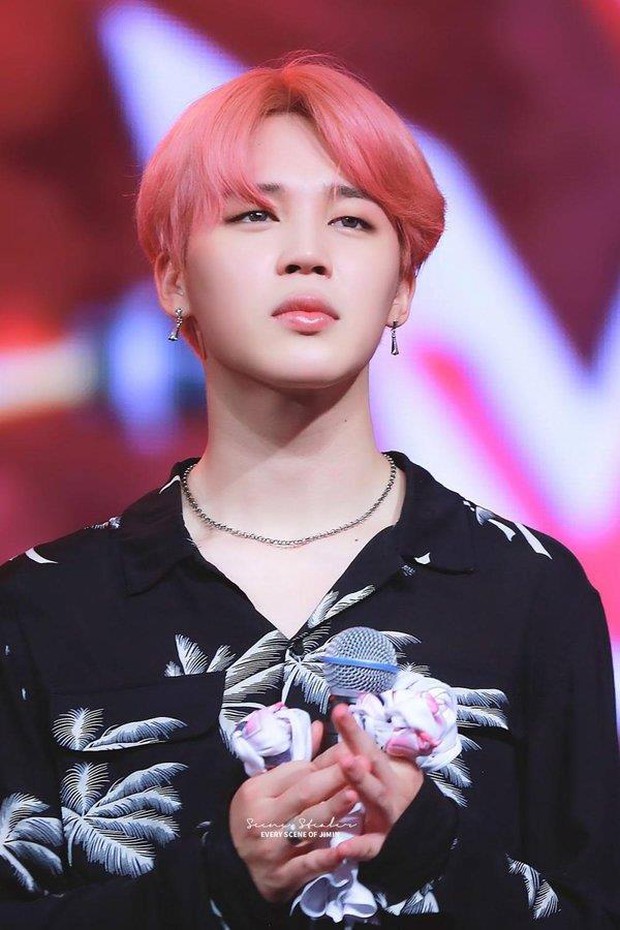 BTS tiết lộ lịch sử hẹn hò trắc trở: J-Hope day dứt không quên tình cũ, Jungkook chia tay vì… lười đi chơi - Ảnh 13. BTS tiết lộ lịch sử hẹn hò trắc trở: J-Hope day dứt không quên tình cũ, Jungkook chia tay vì… lười đi chơi - Ảnh 13.