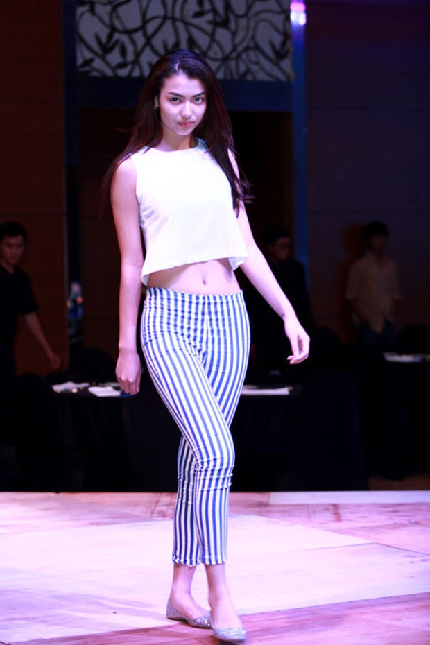 Người mẫu duy nhất từng lật kèo show NTK Công Trí ở phút 89 vì không thích... trang phục - Ảnh 4. Người mẫu duy nhất từng lật kèo show NTK Công Trí ở phút 89 vì không thích... trang phục - Ảnh 4.